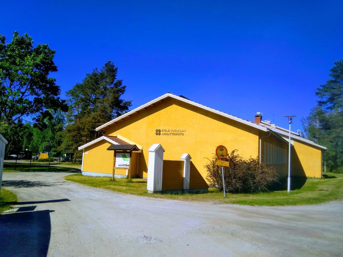 Hostel Vanha Koulu Monola Exterior foto